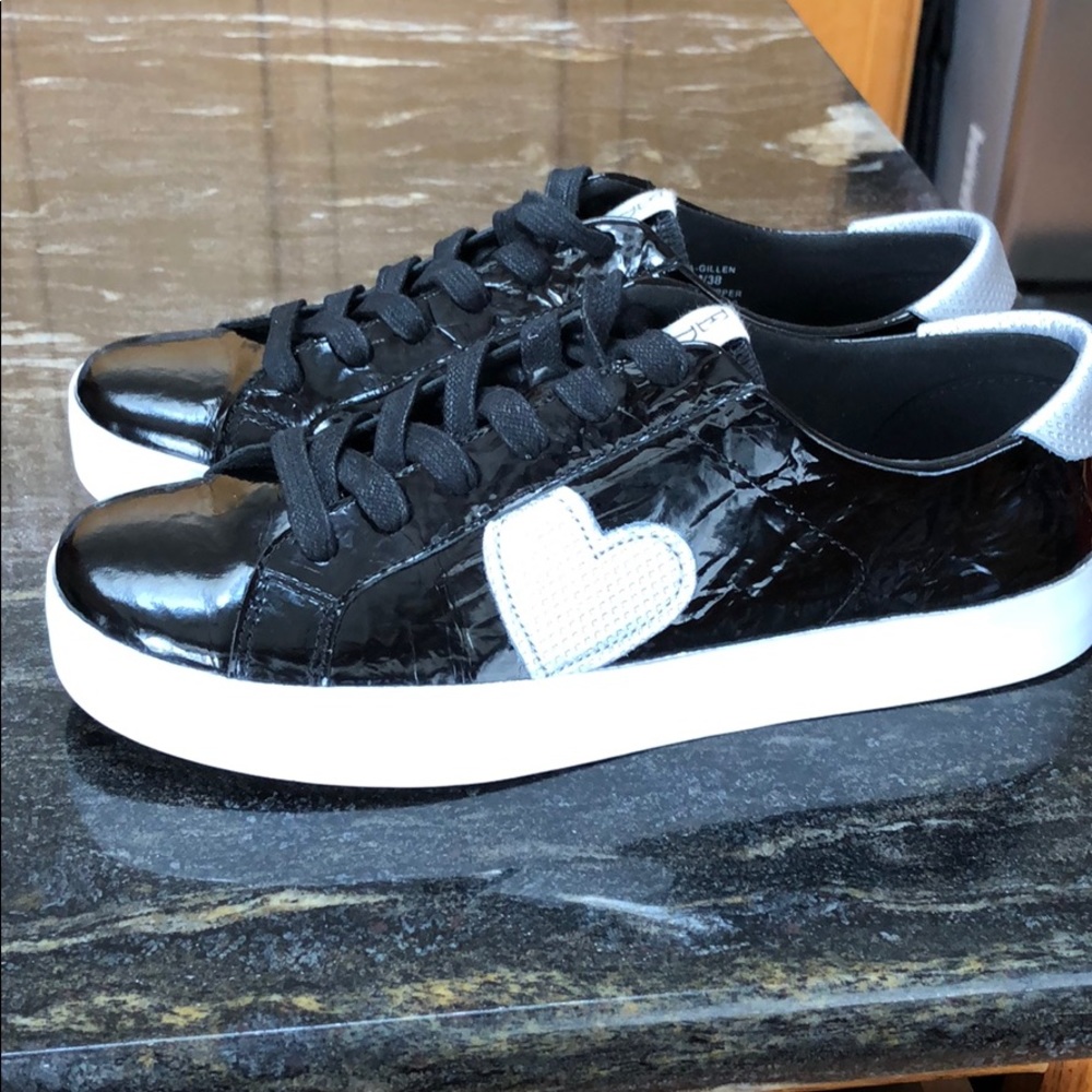 Ellen Degeneres Black Shoes